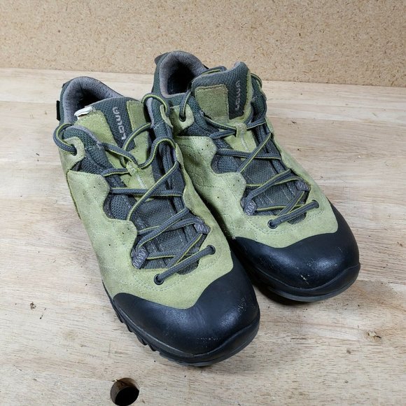 Lowa Shoes | Lowa Focus GTX Lo Womens 7 Black Hiking Trail Shoes No Insoles | Color: Black | Size: 7 | Flashback_Finds's Closet